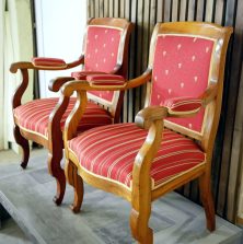 Fauteuils directoires restaurés